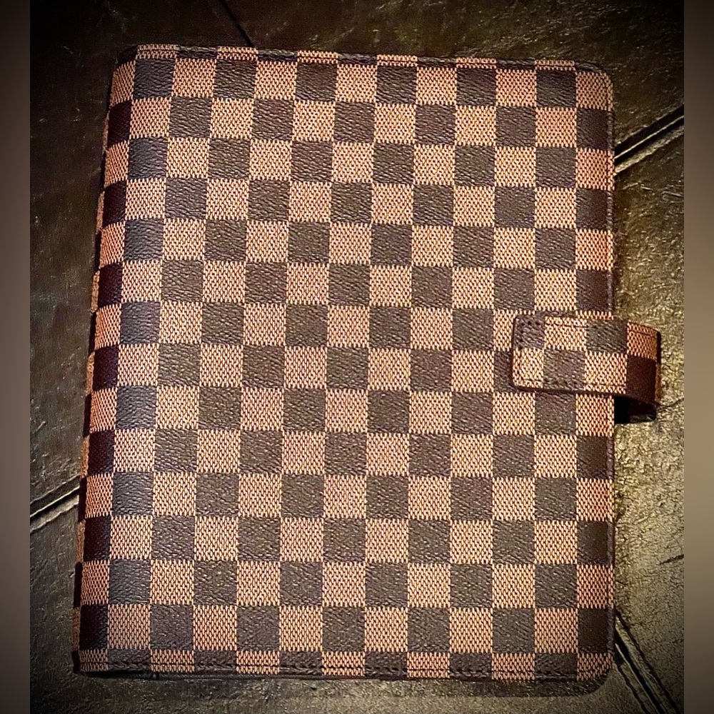 Tonya Plans Classic Checkered Binder